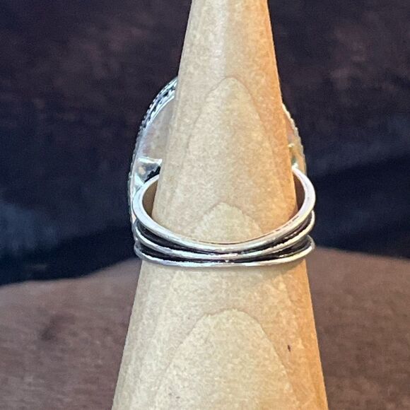 Artisan Crafted Malachite Ring In 925 Sterling Silver Size 8 - Picture 3 of 10